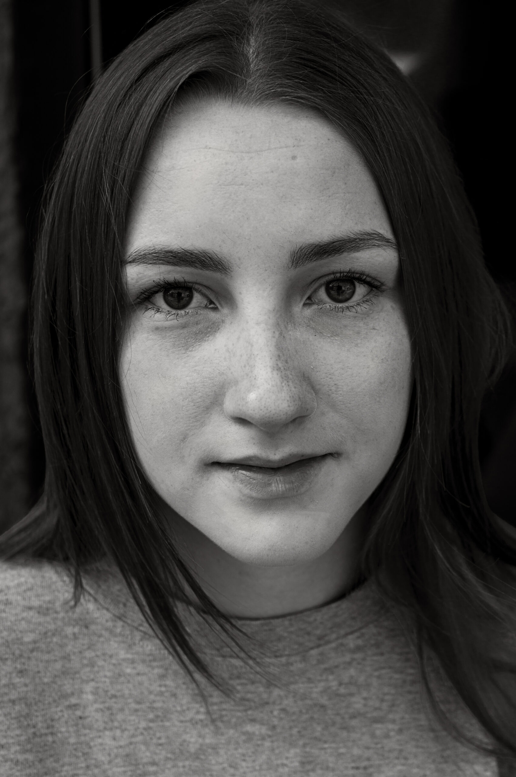 "Й не згасне світло". Фотокнига зі світлинами людей, які наближають нашу перемогу