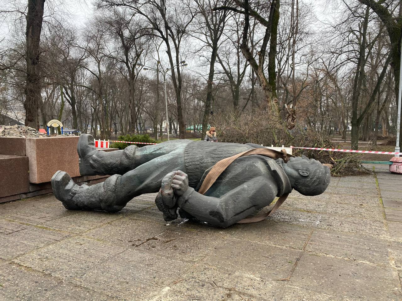 "Вони хотіли б, щоб у пам’ятника відірвалась голова і покотилась по святій українській землі"