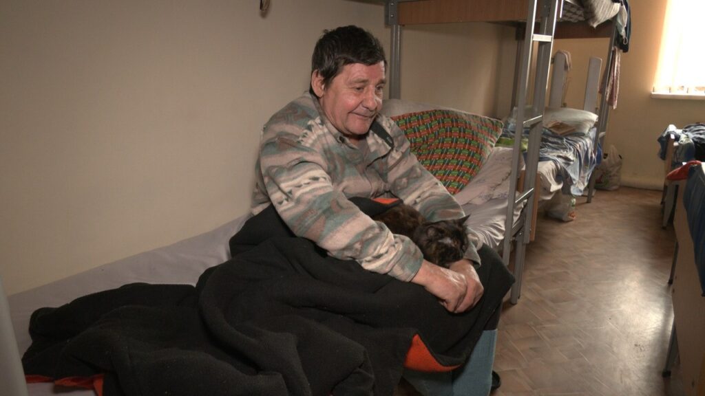 "Я забув, як жувати": бездомні, але не безнадійні. Як вижити на вулицях Дніпра взимку? - 3 зображення