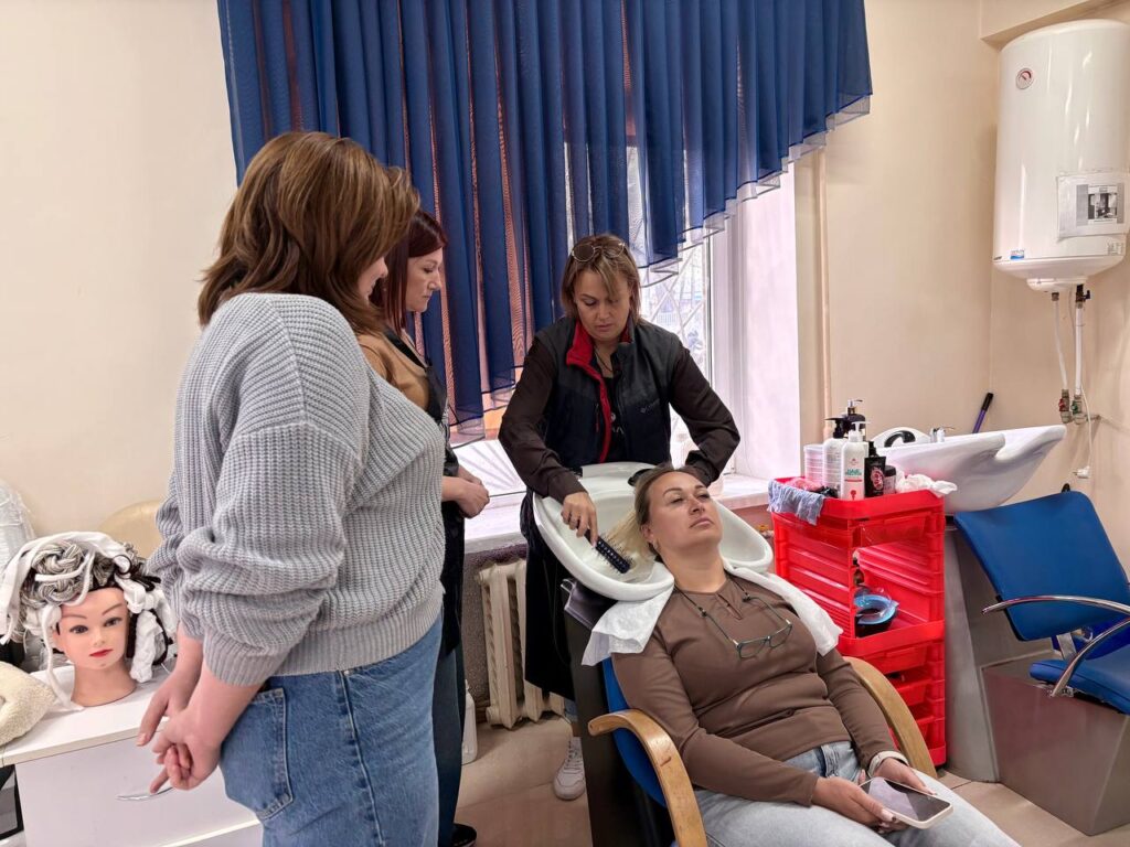 Ніколи не пізно знайти себе: як у Дніпрі дорослі опановують нові професії і реалізують свої мрії